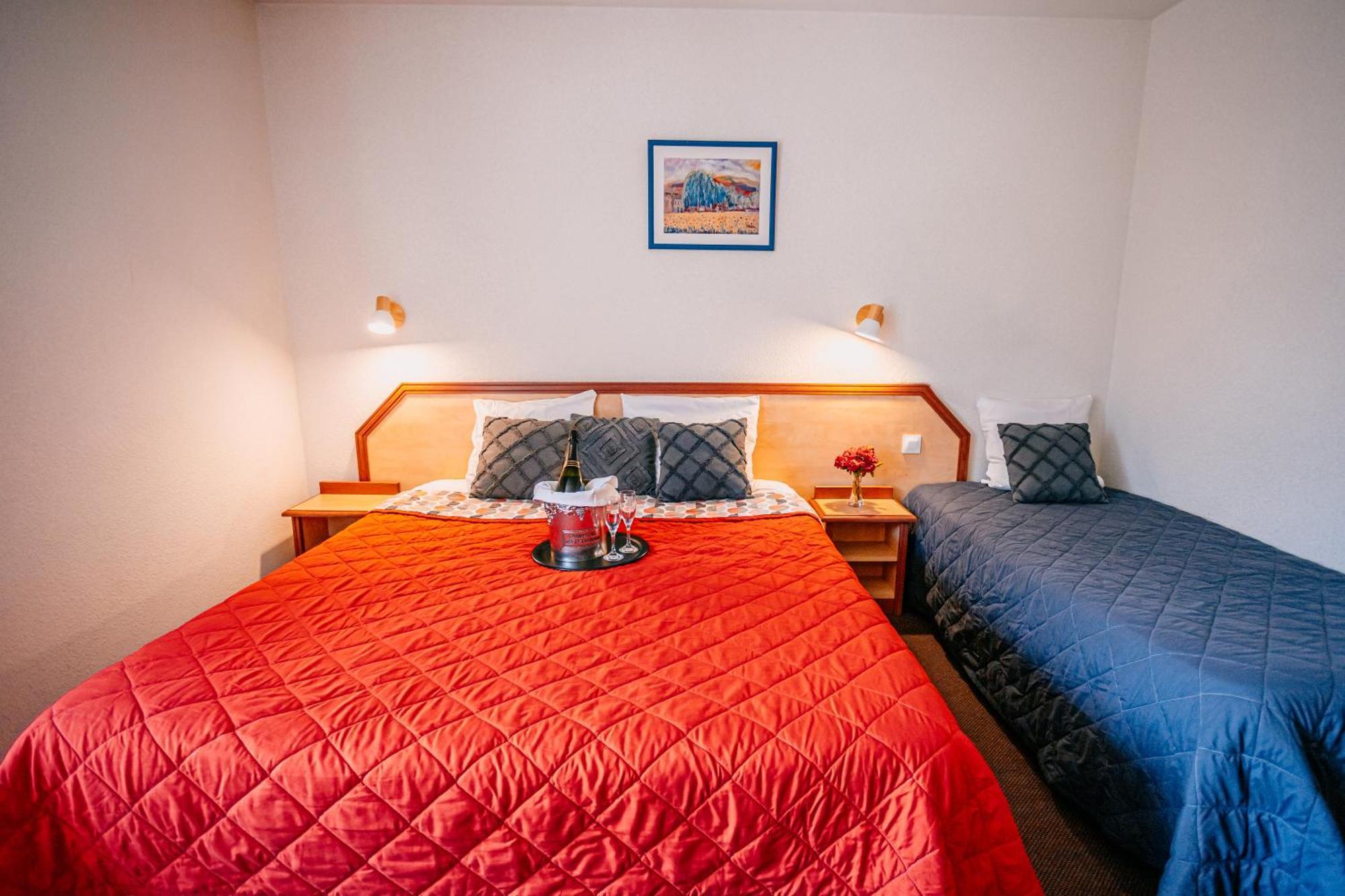 Hotel Le Montaigu 뤼생소베르 외부 사진
